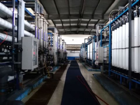 點(diǎn)擊查看詳細(xì)信息<br>標(biāo)題：反滲透與超濾設(shè)備車(chē)間 閱讀次數(shù)：4448